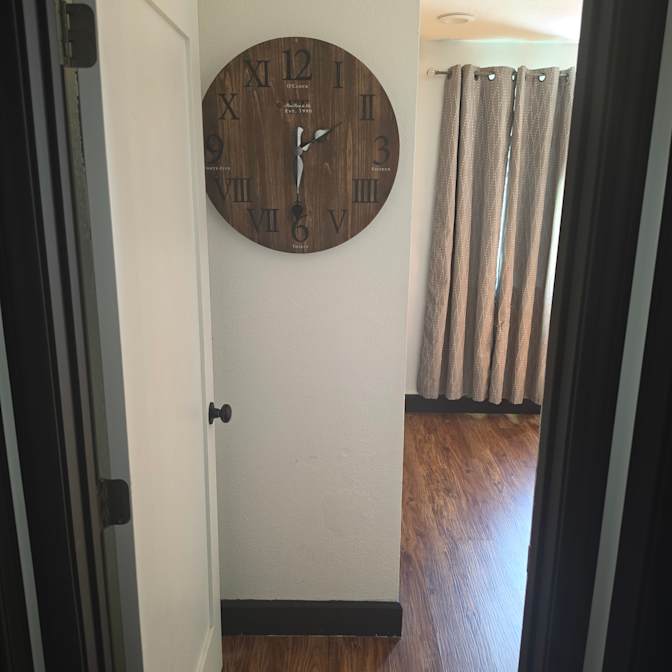 Marquis's room