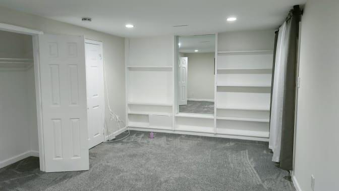 Silvia flores's room
