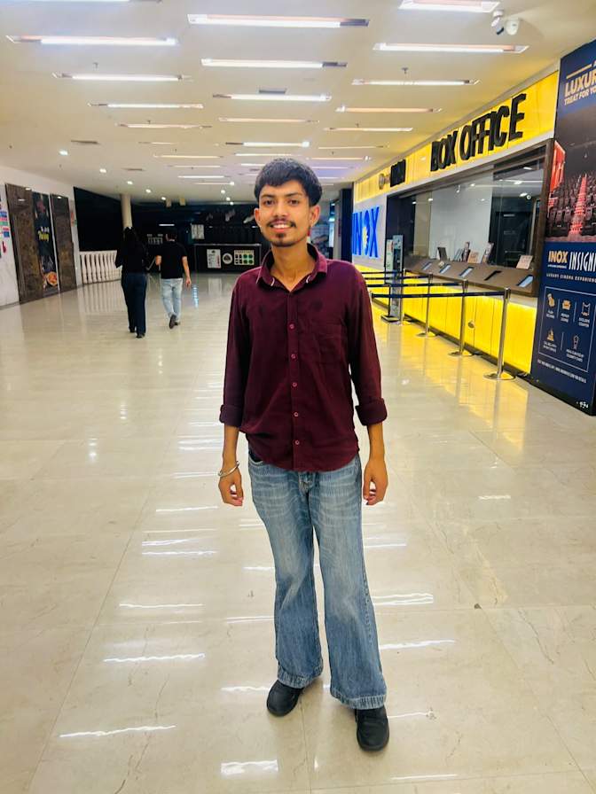 Tanmay Gupta's room