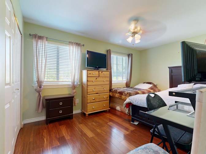 Julie TN's room