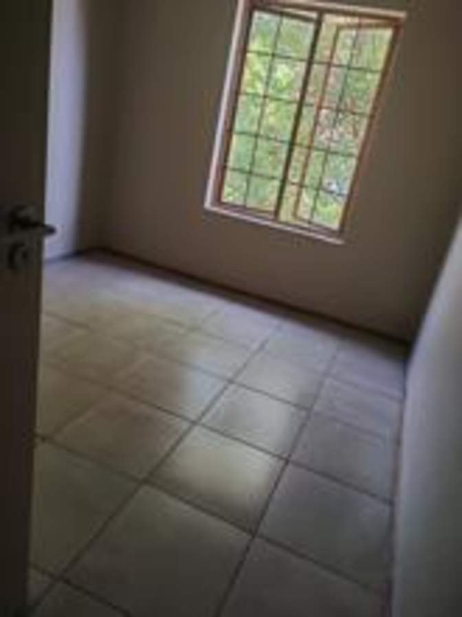 Lungile Mngonyama's room