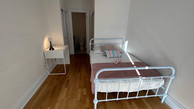 Ali Kaan Gevrek's room