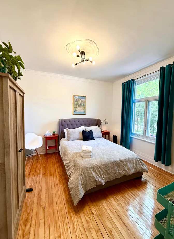 Adrianna & Gary's room