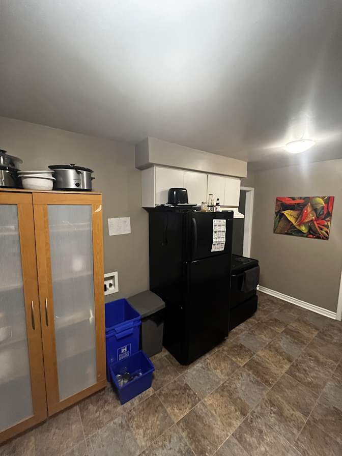 AARON J RODUNER's room