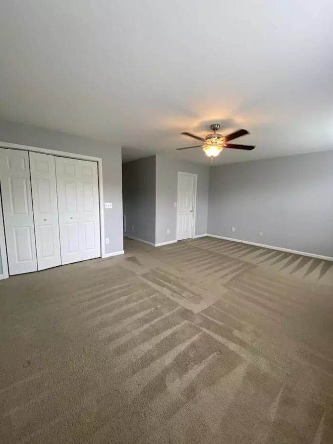 Alcove Rooms's room