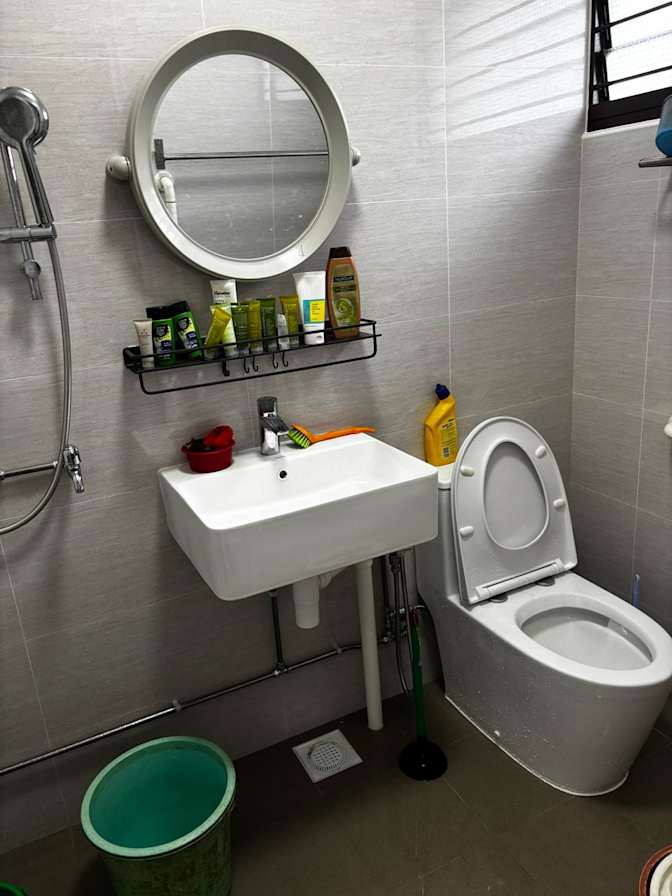 Chong Meng's room