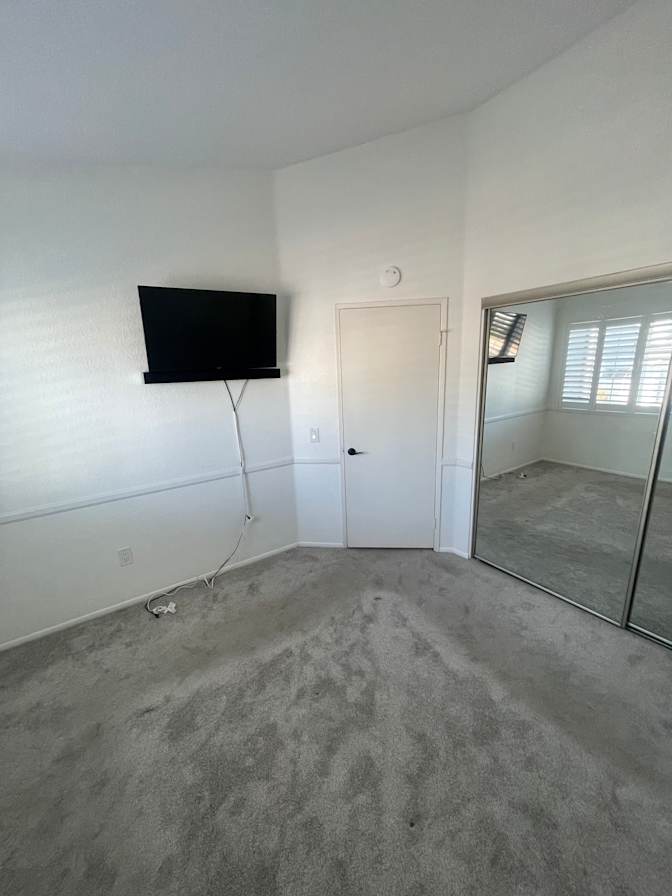 Ali's room