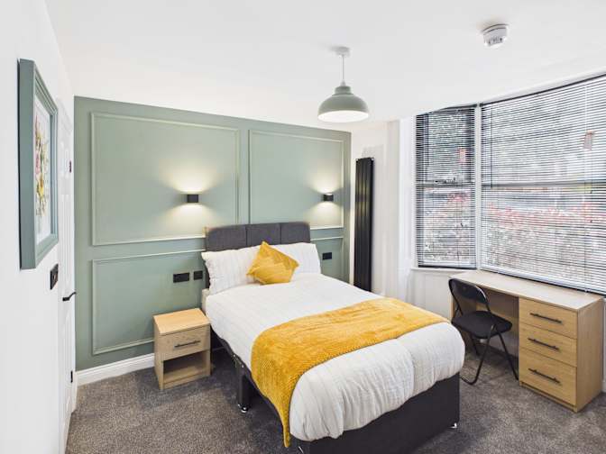 Andrew Marshall's room