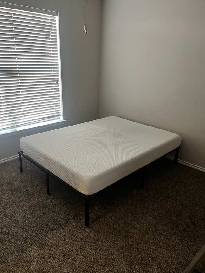 Lamar's room