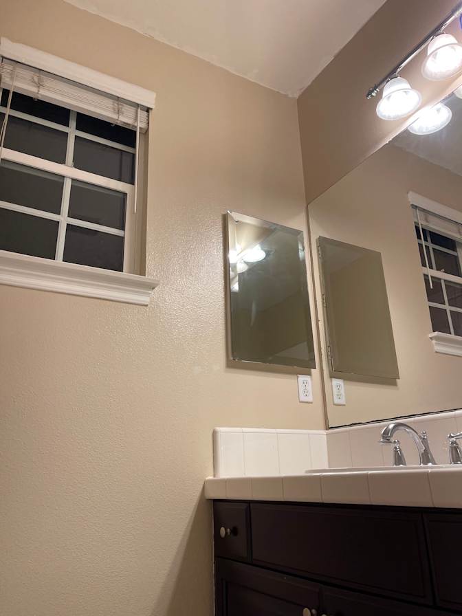 Sandy's room
