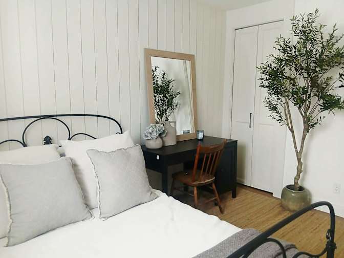 DanielleJ's room