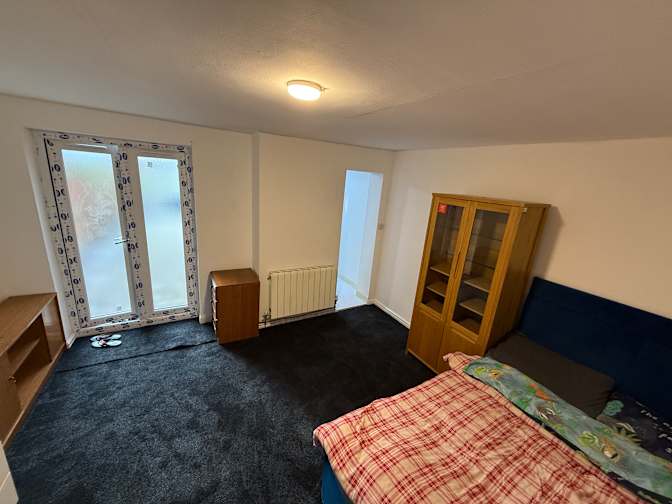 Murali's room