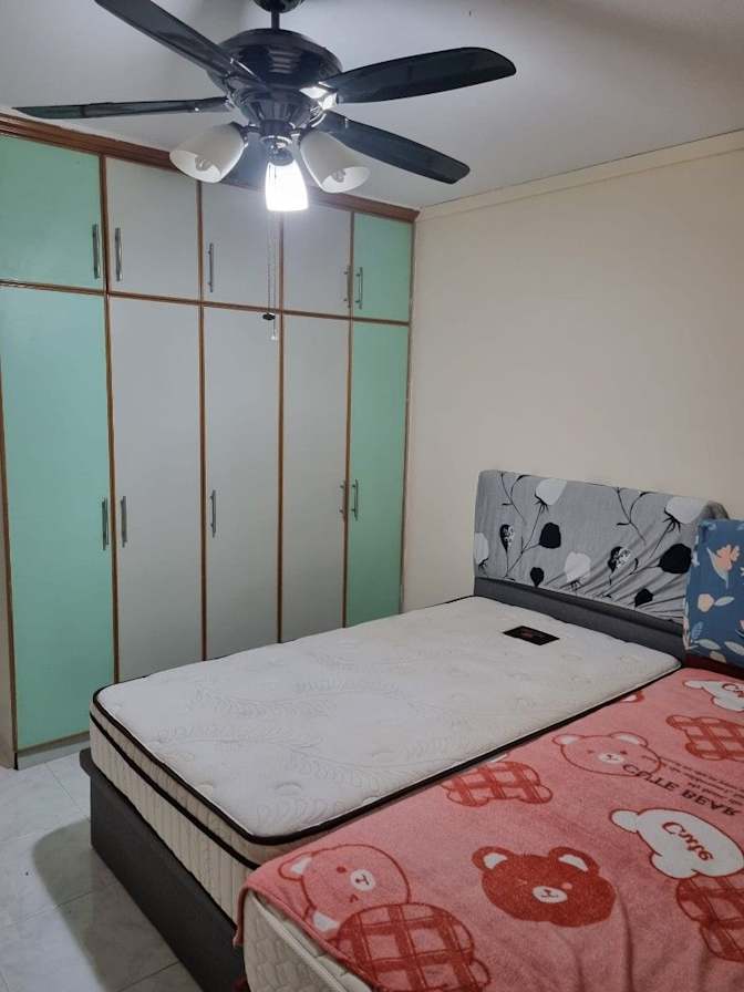 Meera Udhayan's room