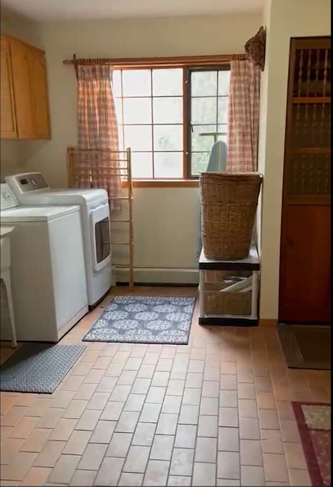 Suzanne Villeneuve's room