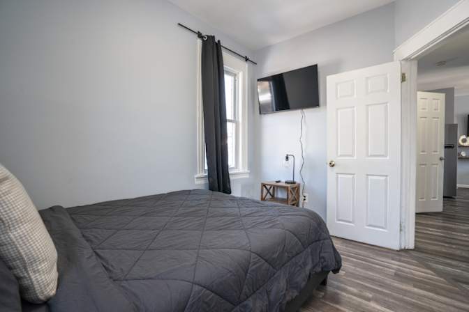 Lius Estate's room