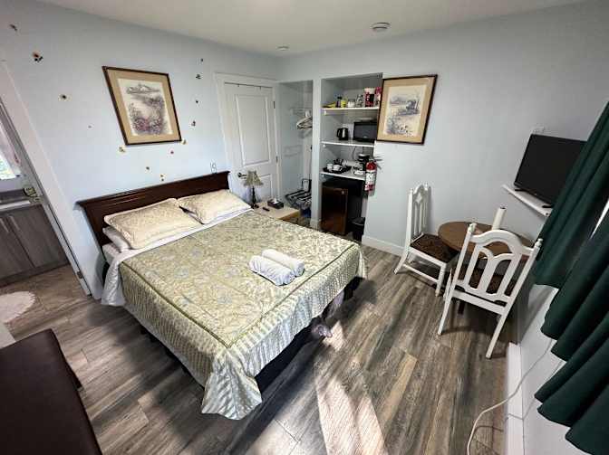 Anita's room