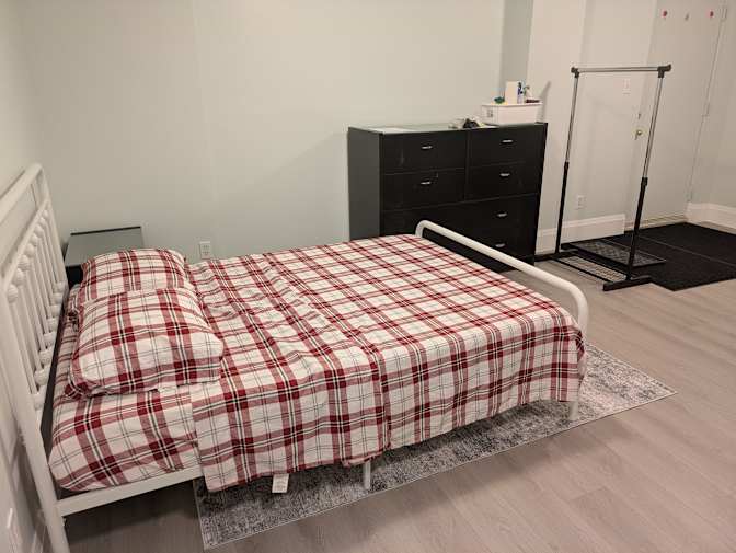 John Lopes's room