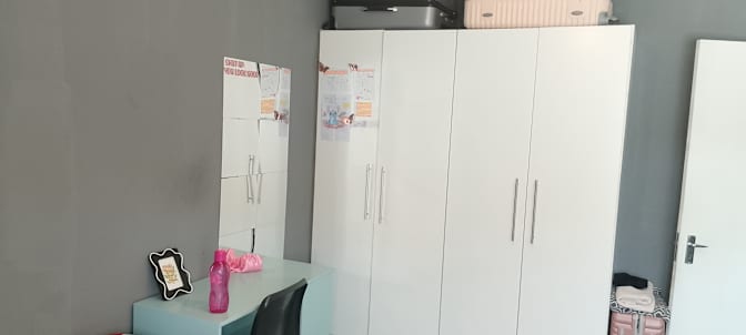 Abdurahgmaan's room