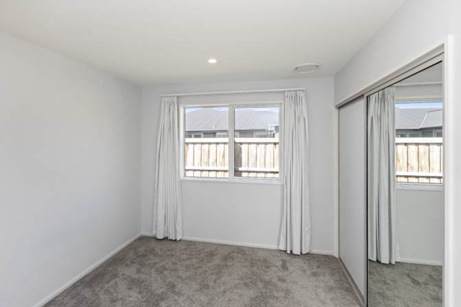 Lois's room