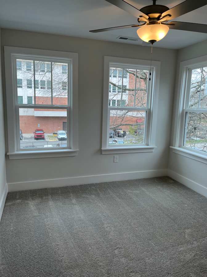 Alcove Rooms's room