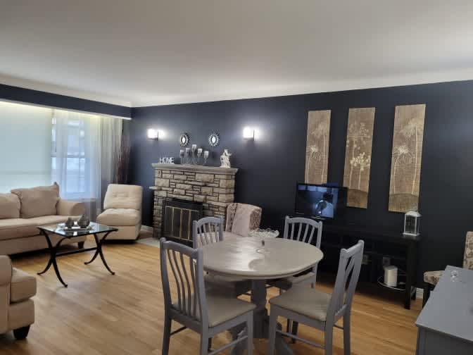 Andrea's room