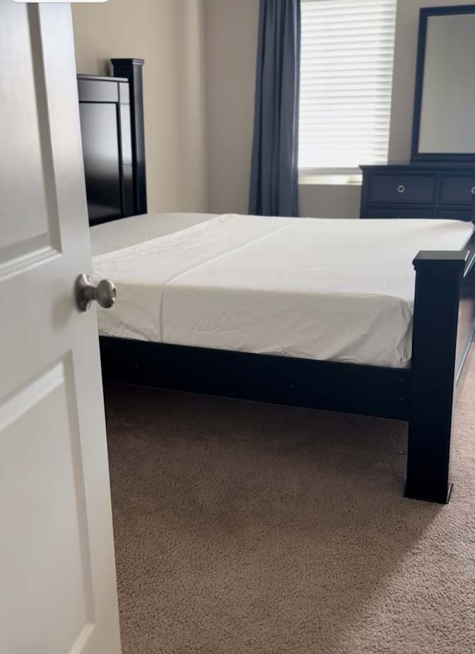 Tara's room