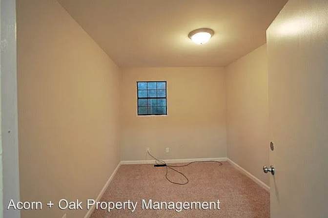 Alcove Rooms's room