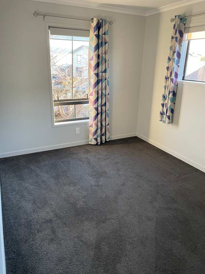 Muneel's room