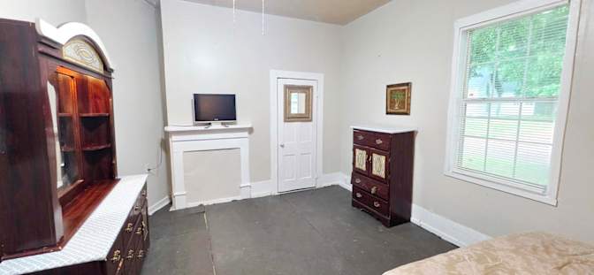 Eric Adams's room