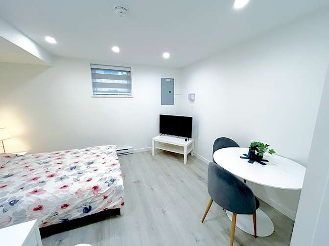Shahram's room