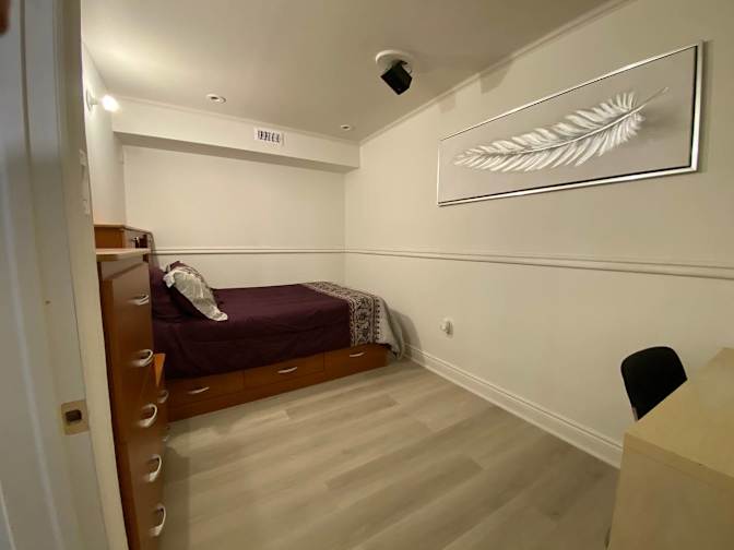 Payee's room