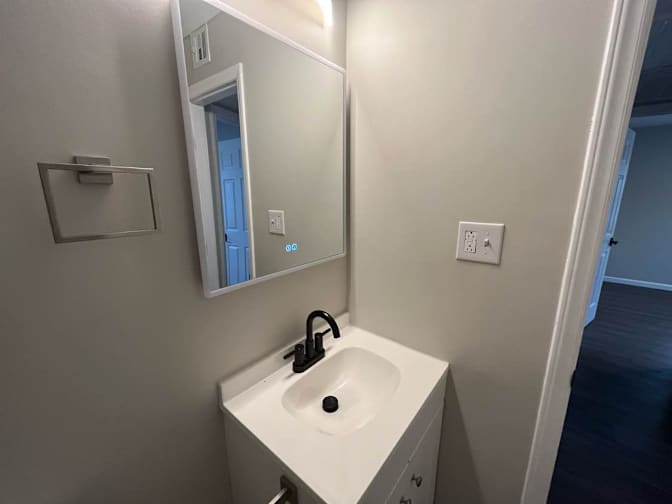 Alcove Rooms's room
