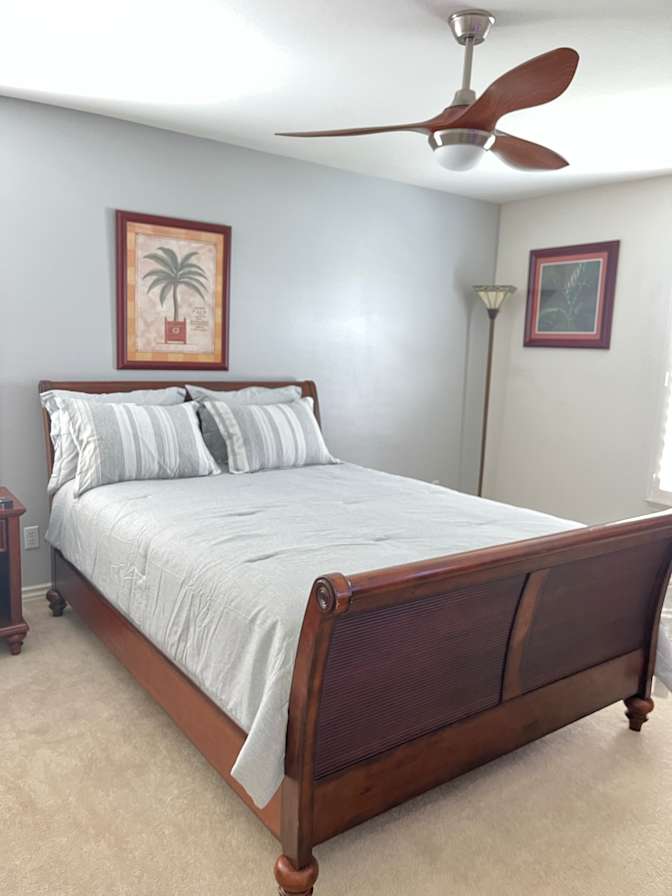 Joy’s  Rentals's room