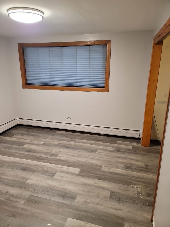 Benny's room