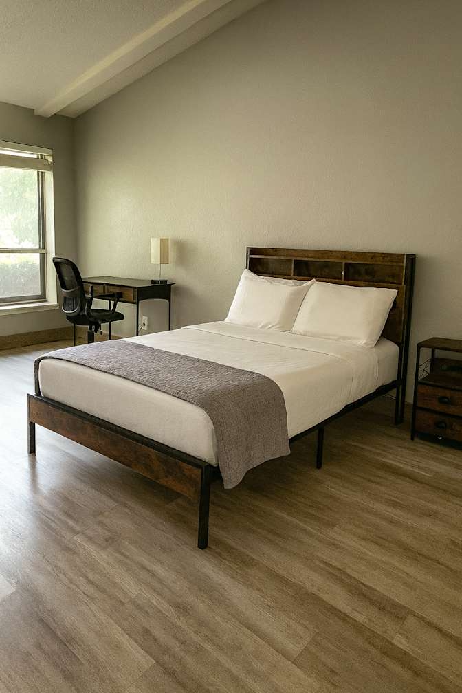 Magali A.'s room