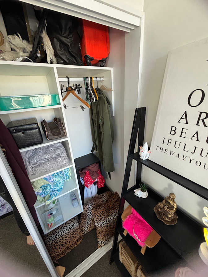 Shony Ward's room