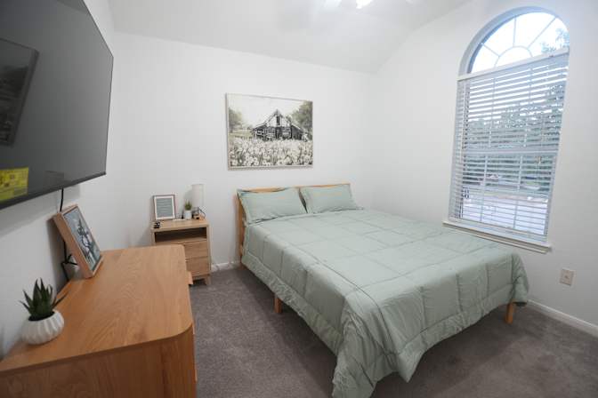 Brandon Puente's room