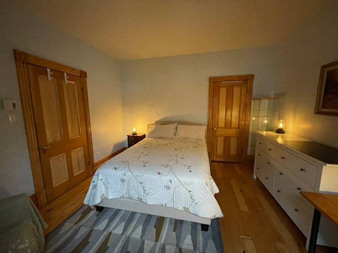 Julie Lamontagne's room