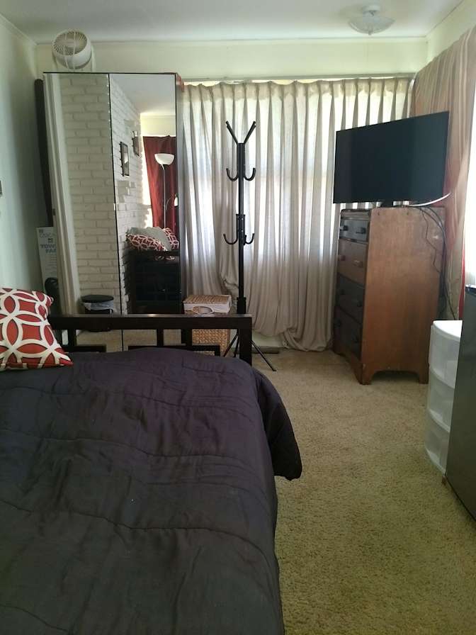 JEAN's room