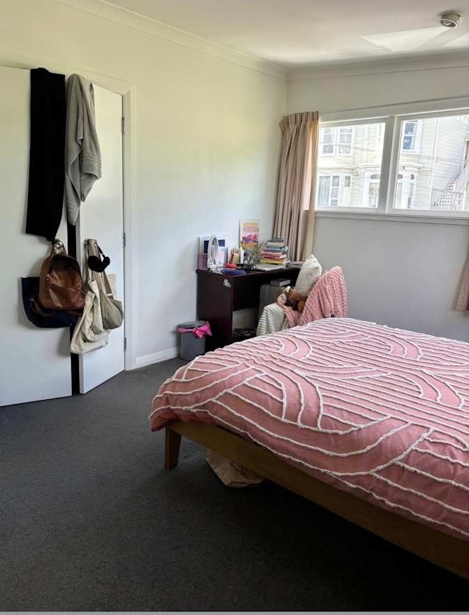 Kelly Taylor's room