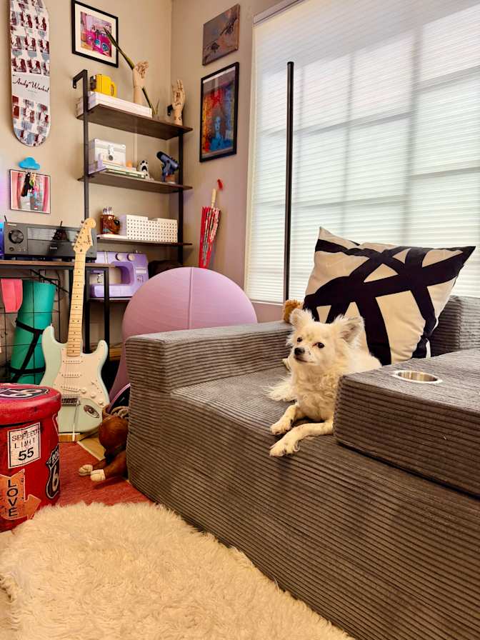 Dila F Kessi's room
