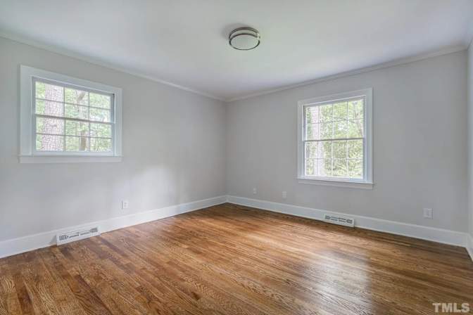 Alcove Rooms's room