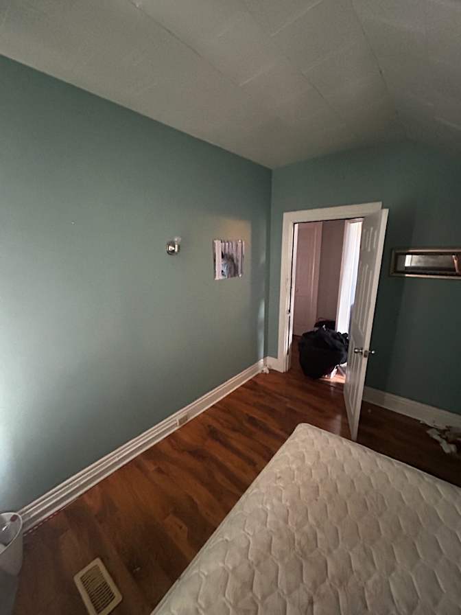 Dawn Snow's room