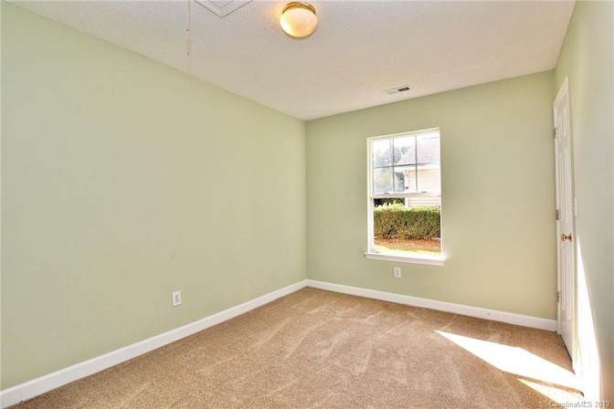Alcove Rooms's room