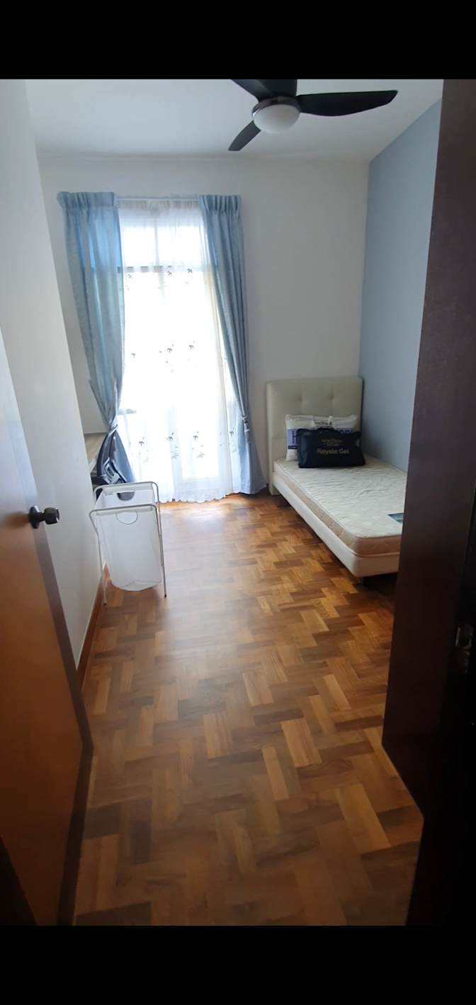 Jo's room