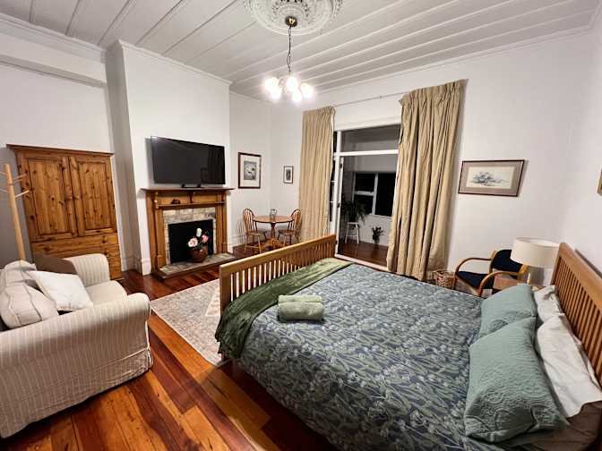 Elmer's room