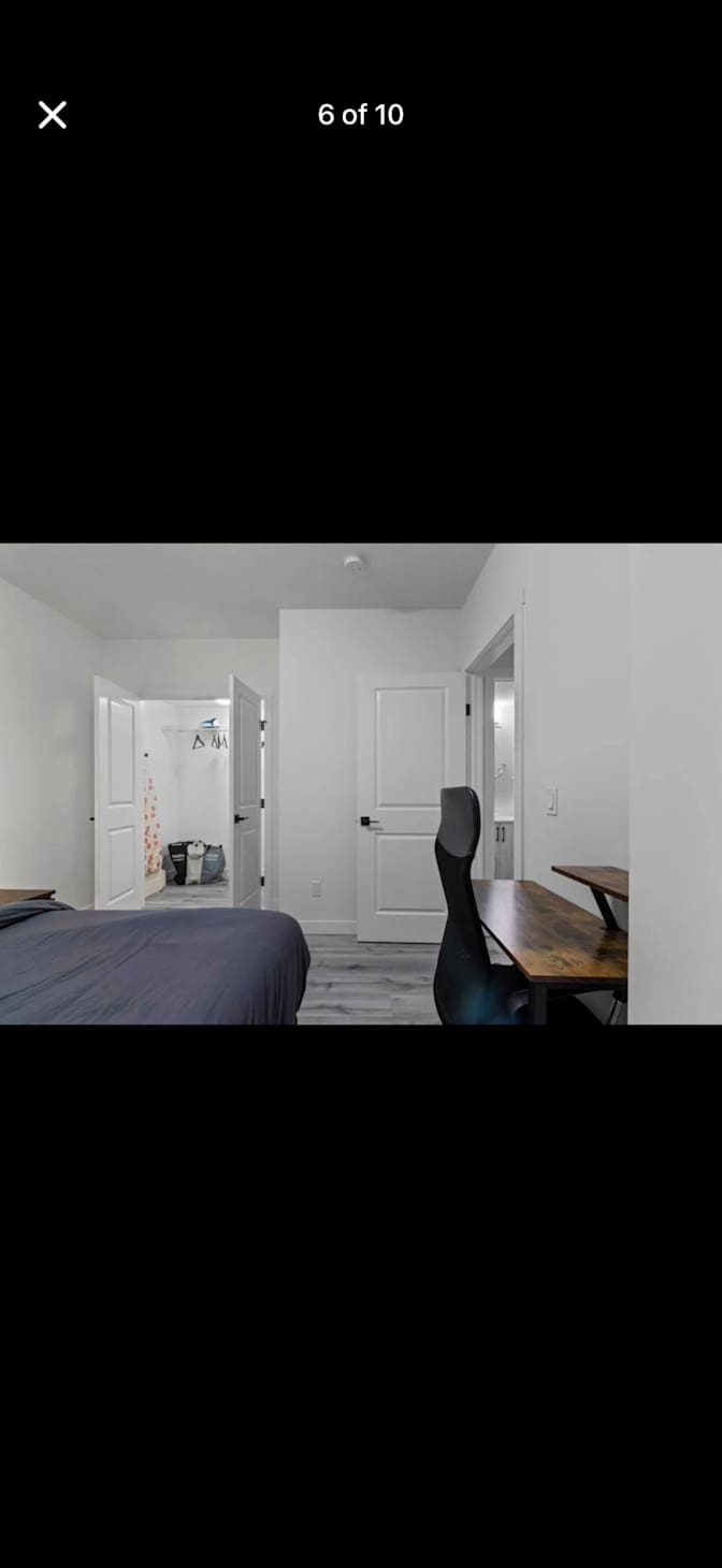 Mid M's room