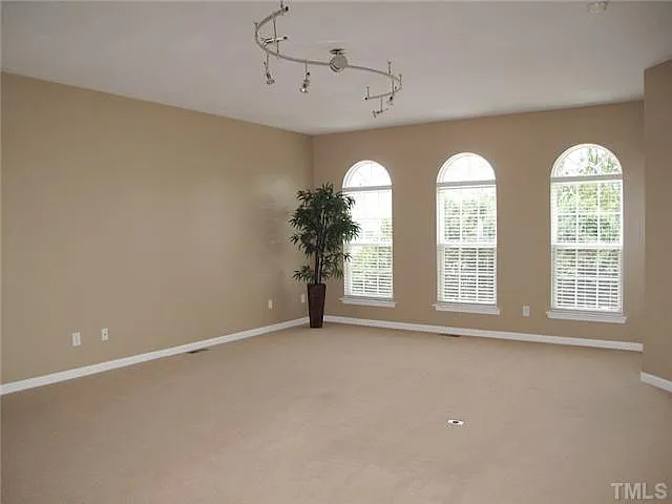 Alcove Rooms's room