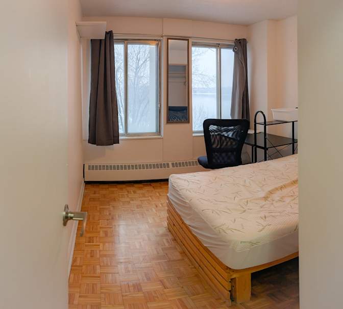 Chakib Bensahla's room