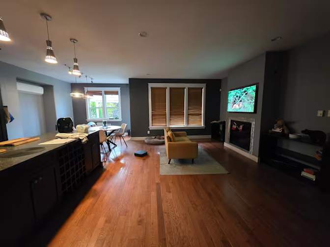 Eddy's room